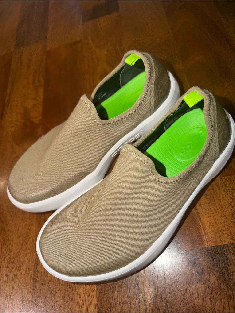 OOFOS Men's Khaki Slip-On Loafers with Neon Green Insole